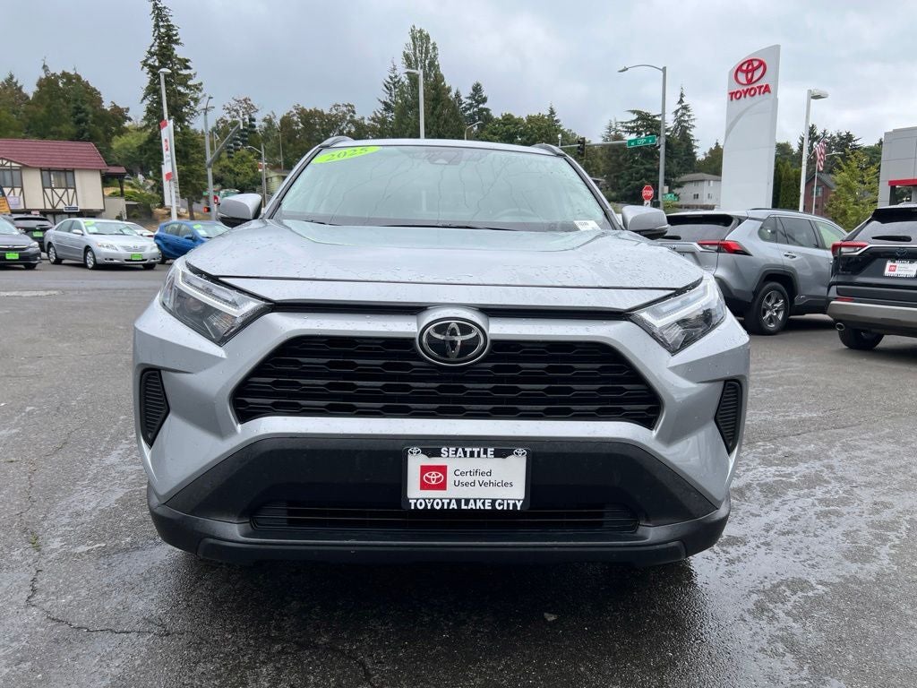 2025 Toyota RAV4 Hybrid XLE -AWD