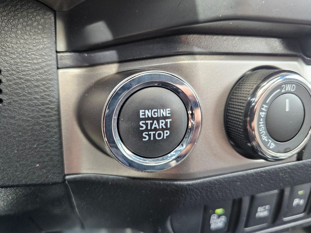 2023 Toyota Tacoma Limited V6