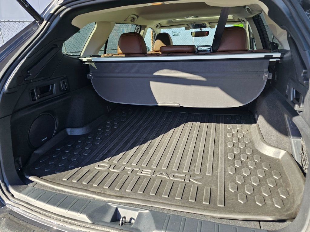 2022 Subaru Outback Touring XT