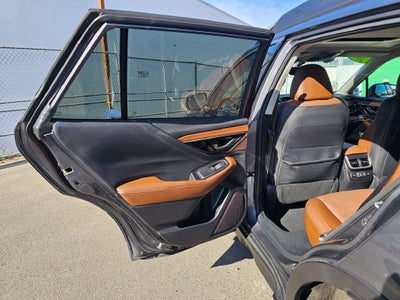 2022 Subaru Outback Touring XT