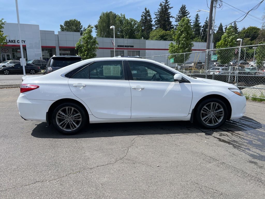 2015 Toyota Camry SE