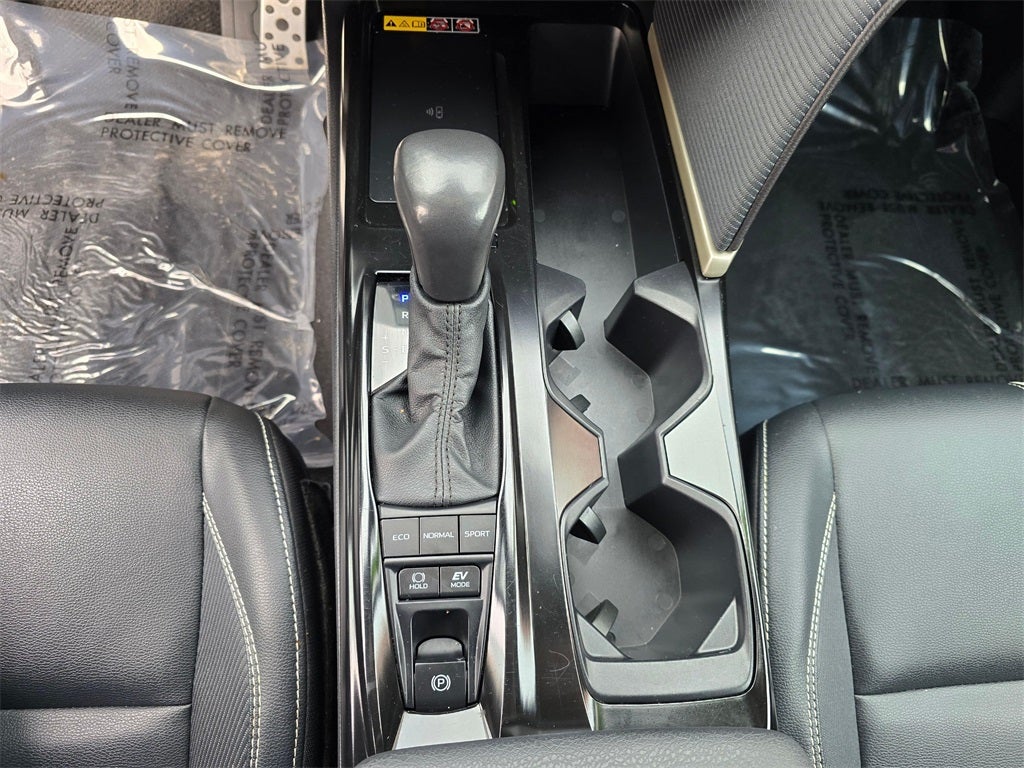 2025 Toyota Camry SE Hybrid