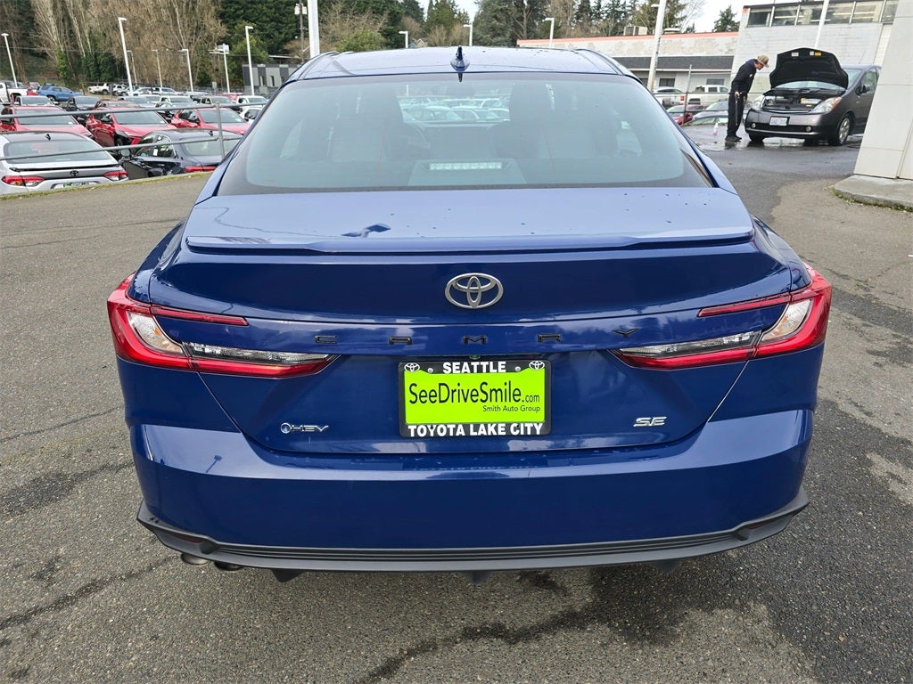 2025 Toyota Camry SE Hybrid