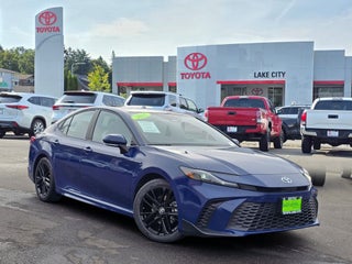 2025 Toyota Camry SE Hybrid