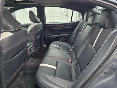 2025 Toyota Camry SE HYBRID-AWD