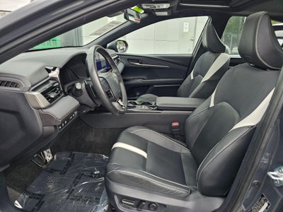 2025 Toyota Camry SE HYBRID-AWD