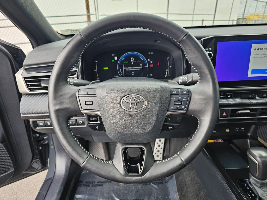 2025 Toyota Camry SE HYBRID-AWD