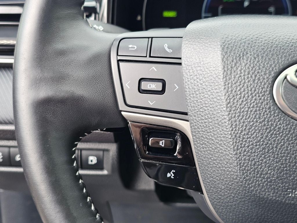 2025 Toyota Camry SE HYBRID-AWD