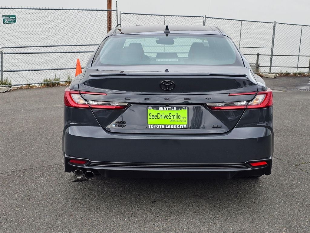 2025 Toyota Camry SE HYBRID-AWD