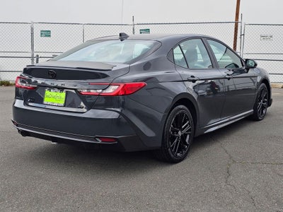 2025 Toyota Camry SE HYBRID-AWD
