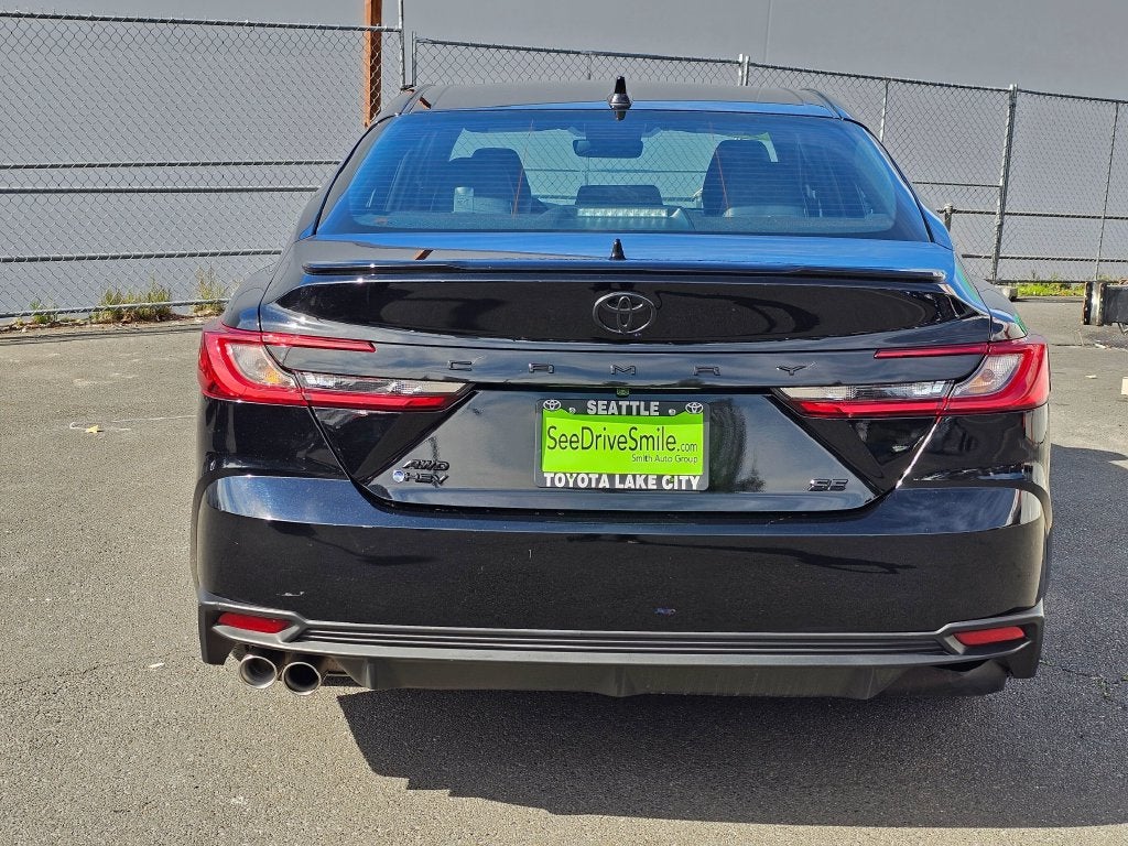2025 Toyota Camry SE