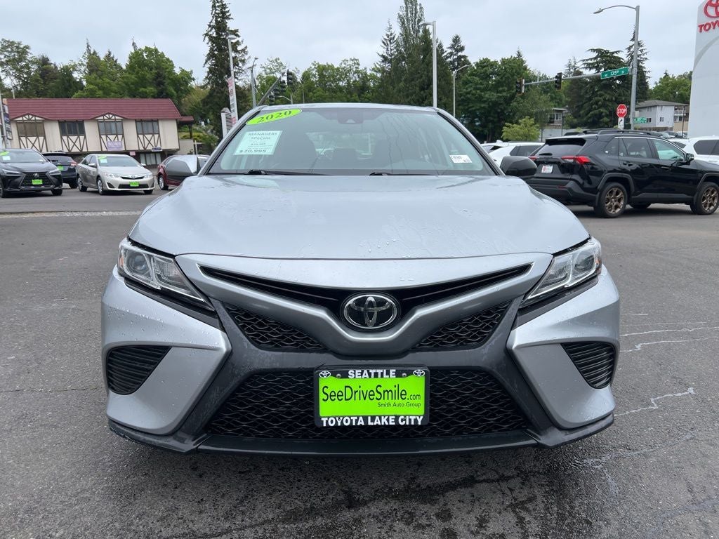 2020 Toyota Camry SE