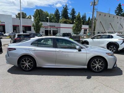 2024 Toyota Camry SE -AWD