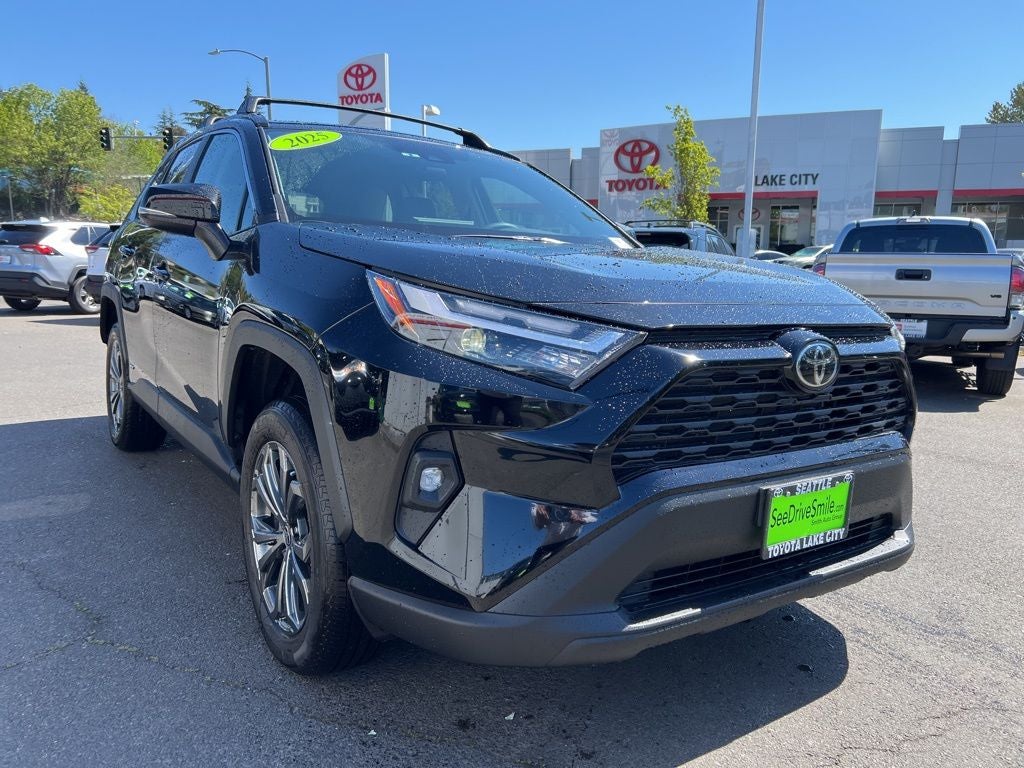 2025 Toyota RAV4 Hybrid XLE Premium