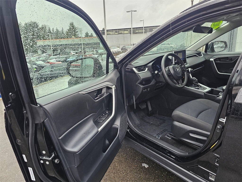 2025 Toyota RAV4 Hybrid LE AWD