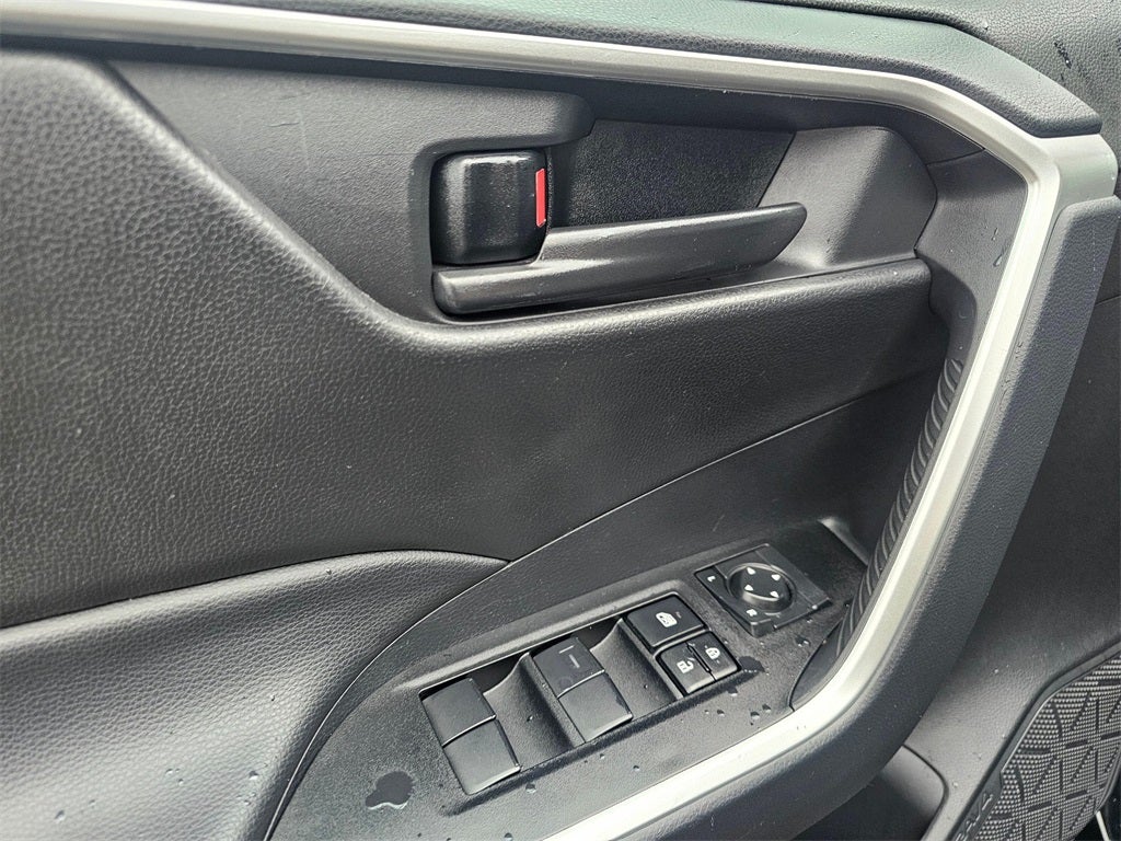 2025 Toyota RAV4 Hybrid LE AWD