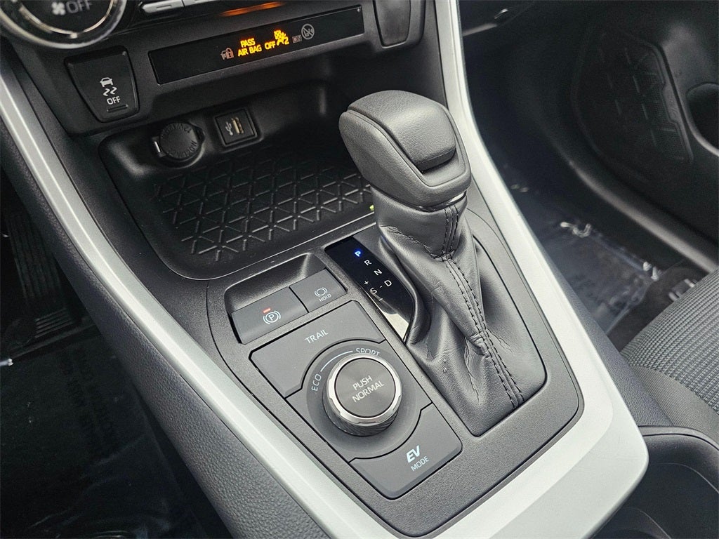 2025 Toyota RAV4 Hybrid LE AWD