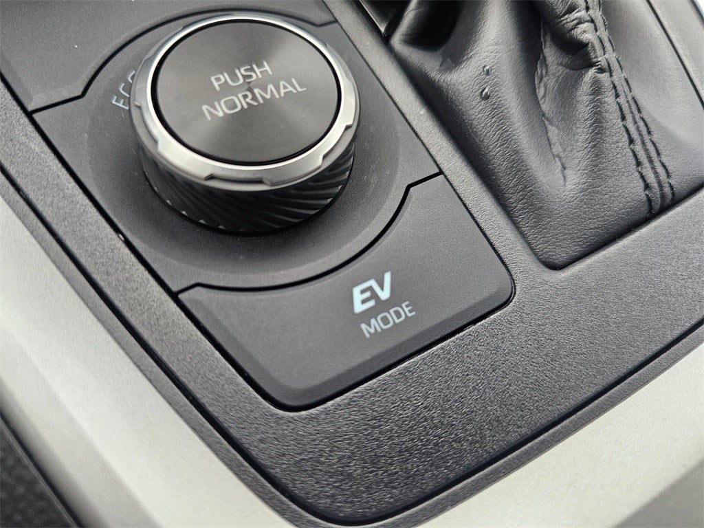 2025 Toyota RAV4 Hybrid LE AWD