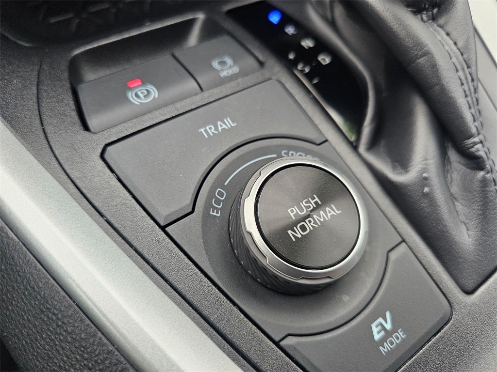 2025 Toyota RAV4 Hybrid LE AWD