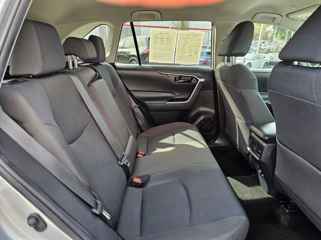 2025 Toyota RAV4 Hybrid LE