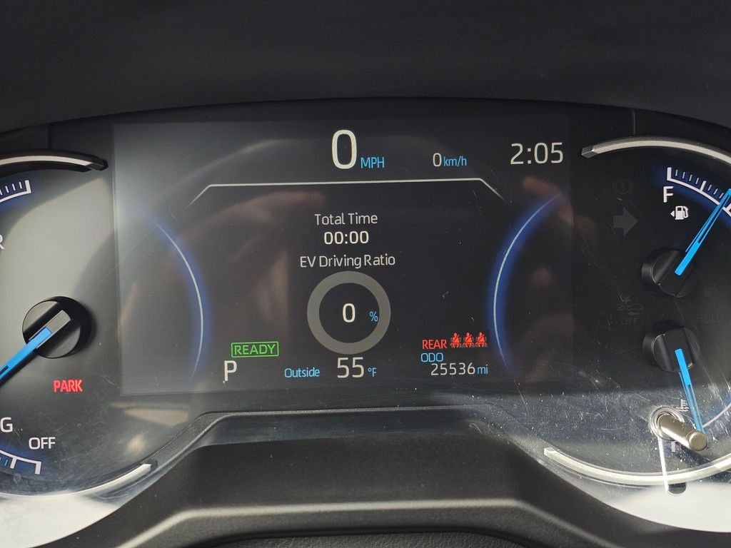 2025 Toyota RAV4 LE - Photo 26