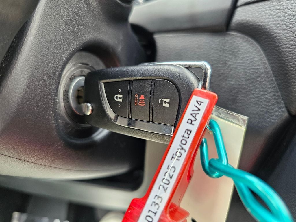 2025 Toyota RAV4 Hybrid LE