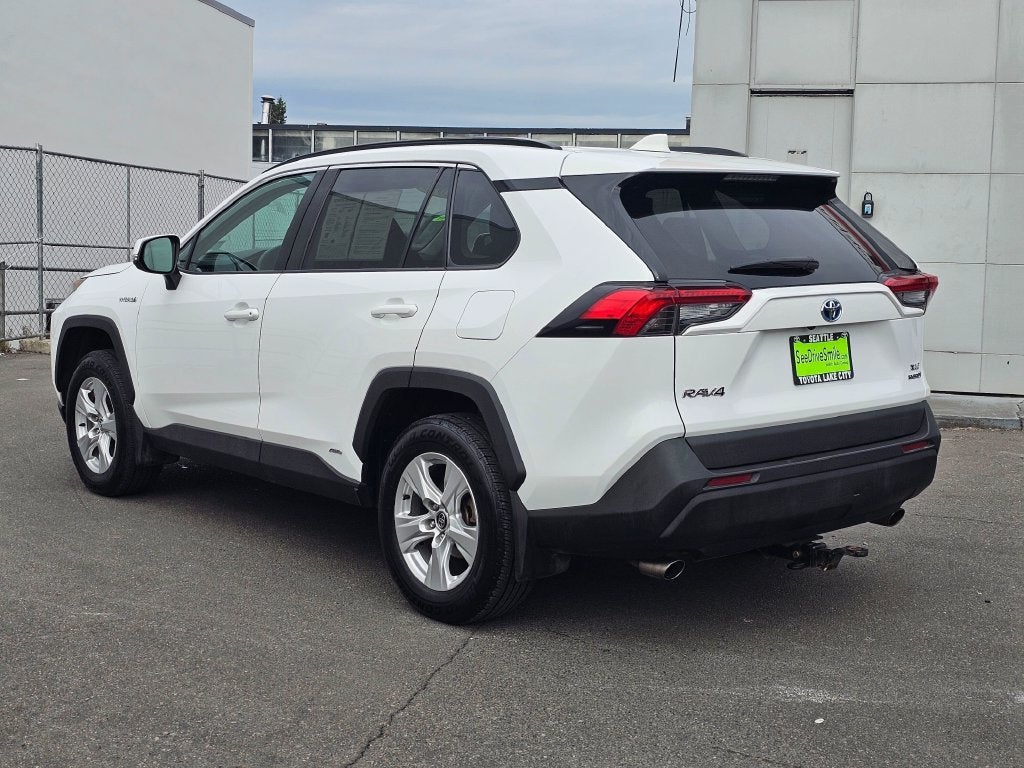 2021 Toyota RAV4 Hybrid XLE