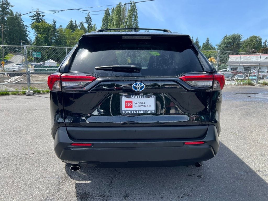 2021 Toyota RAV4 Hybrid XLE