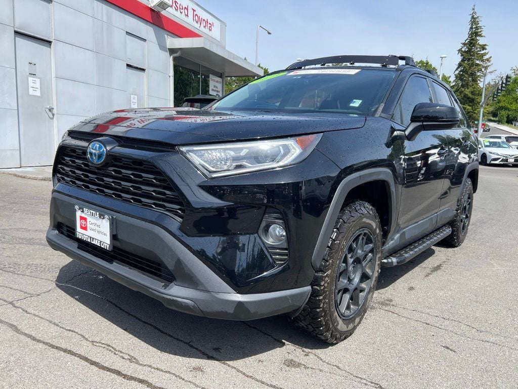 2021 Toyota RAV4 Hybrid XLE
