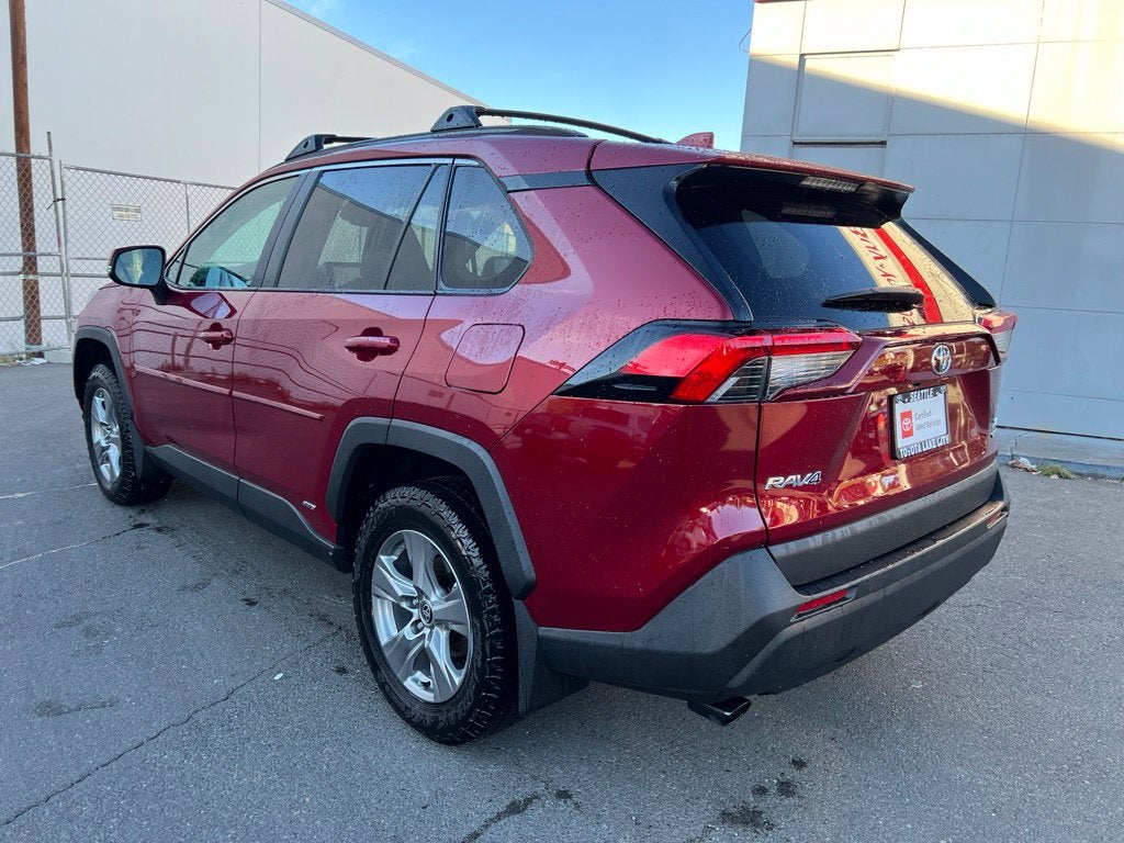 2025 Toyota RAV4 Hybrid XLE