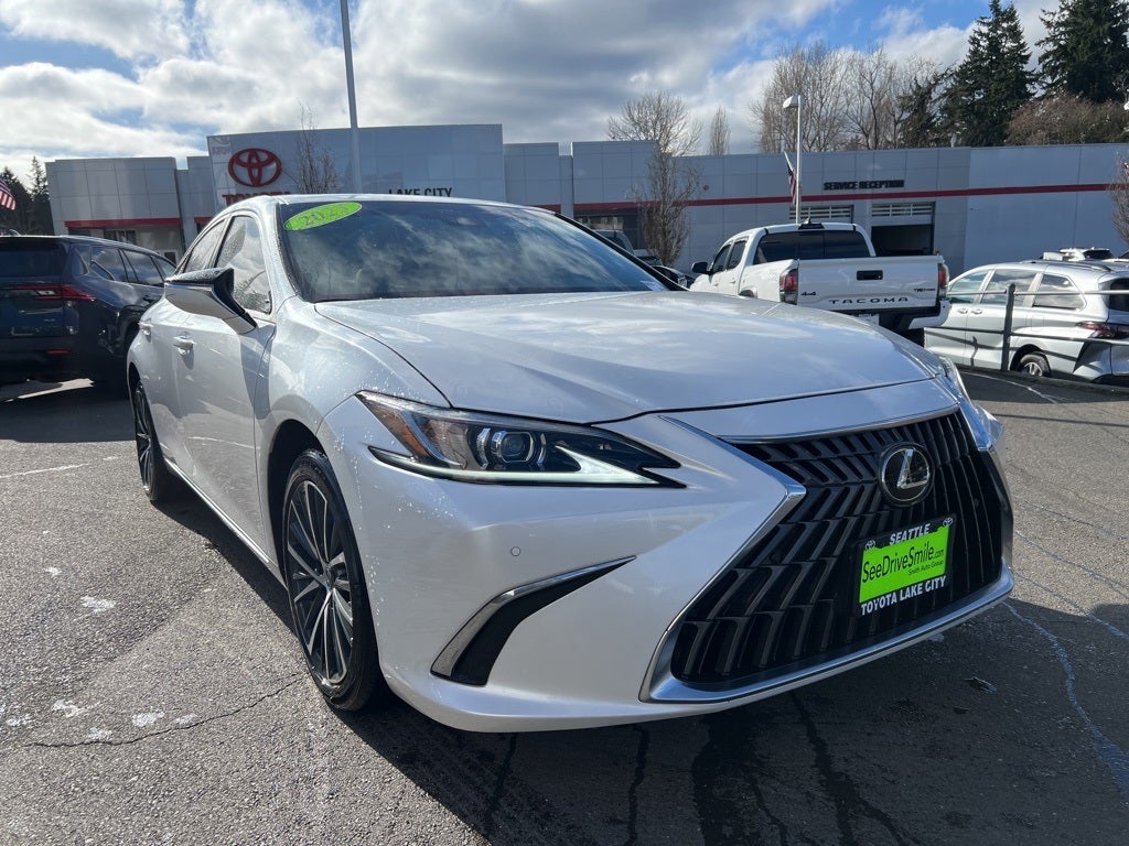 2023 Lexus ES 250