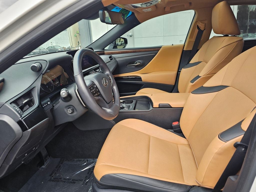 2023 Lexus ES 250