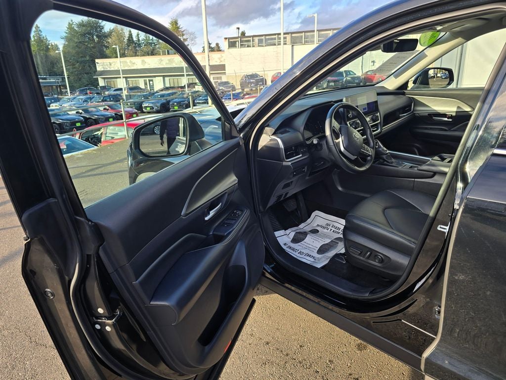 2025 Toyota Grand Highlander XLE -AWD