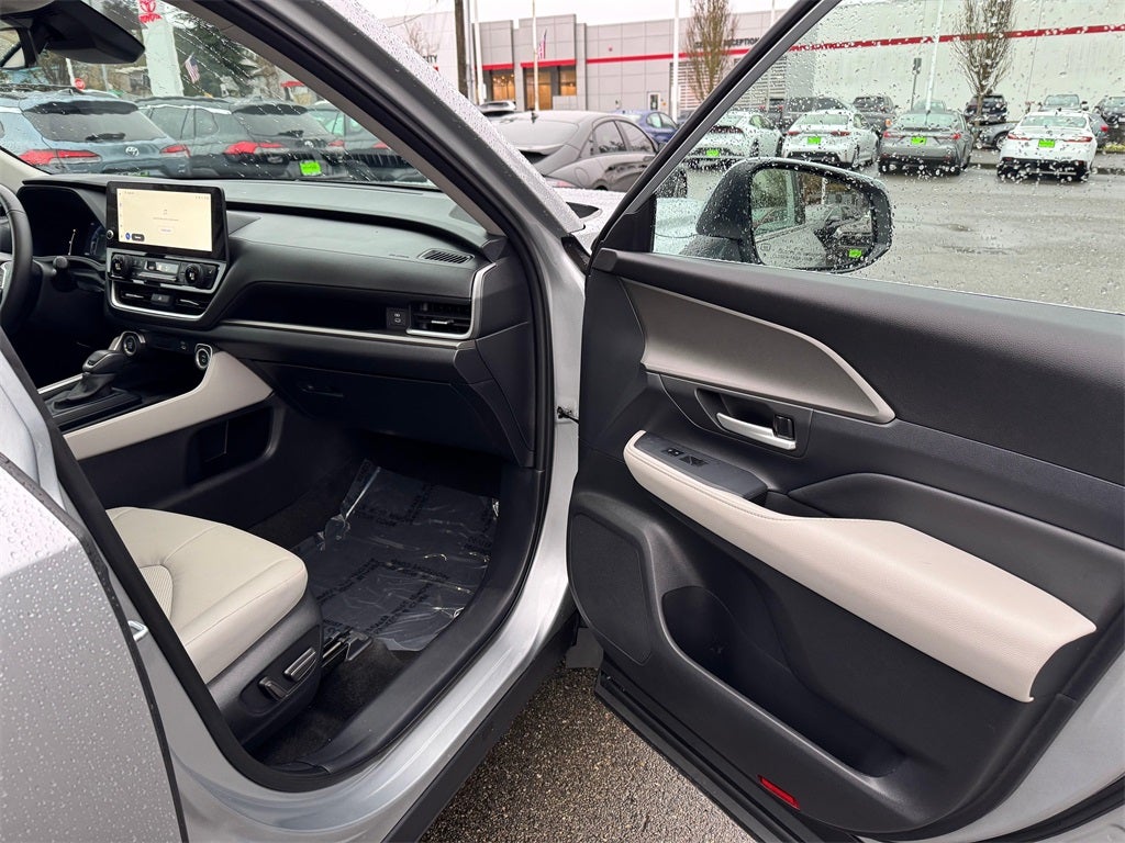 2025 Toyota Grand Highlander XLE - AWD