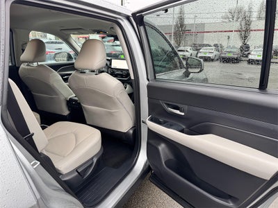2025 Toyota Grand Highlander XLE - AWD
