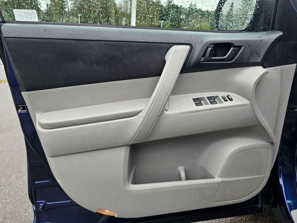 2013 Toyota Highlander Base Plus V6 -AWD