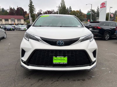 2021 Toyota Sienna XSE 7 Passenger