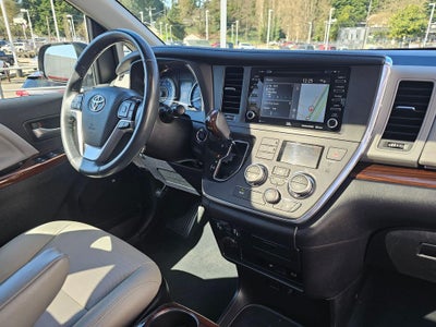 2019 Toyota Sienna Limited Premium 7 Passenger