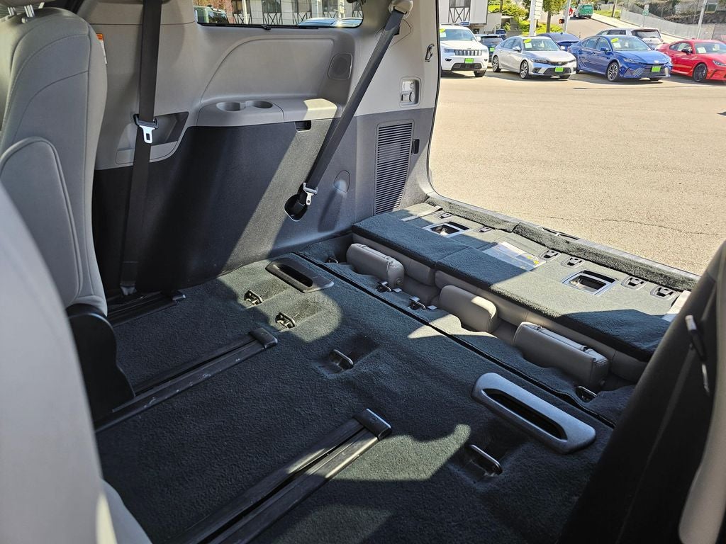 2019 Toyota Sienna Limited Premium 7 Passenger