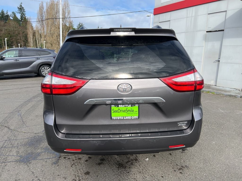 2019 Toyota Sienna Limited Premium 7 Passenger