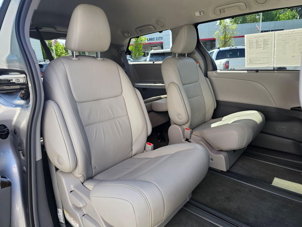 2018 Toyota Sienna XLE 7 Passenger