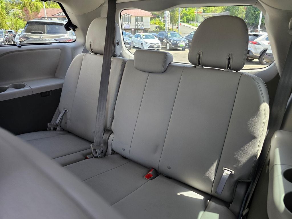 2018 Toyota Sienna XLE 7 Passenger