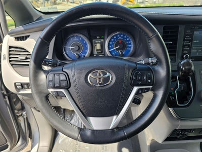 2018 Toyota Sienna XLE 7 Passenger