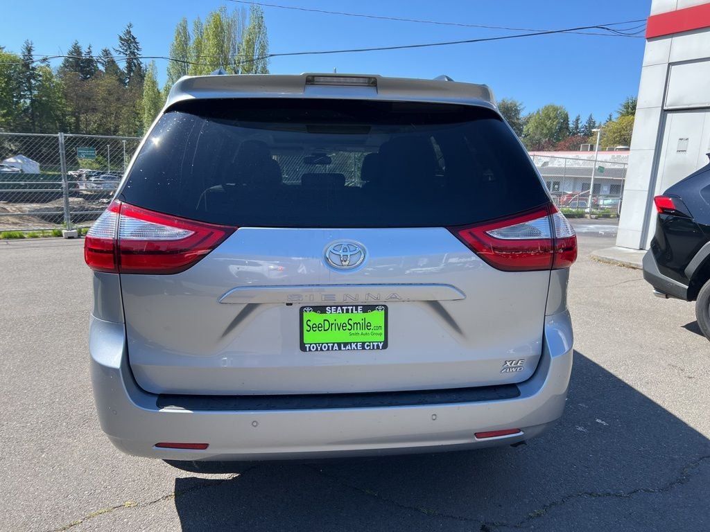2018 Toyota Sienna XLE-AWD 7 Passenger