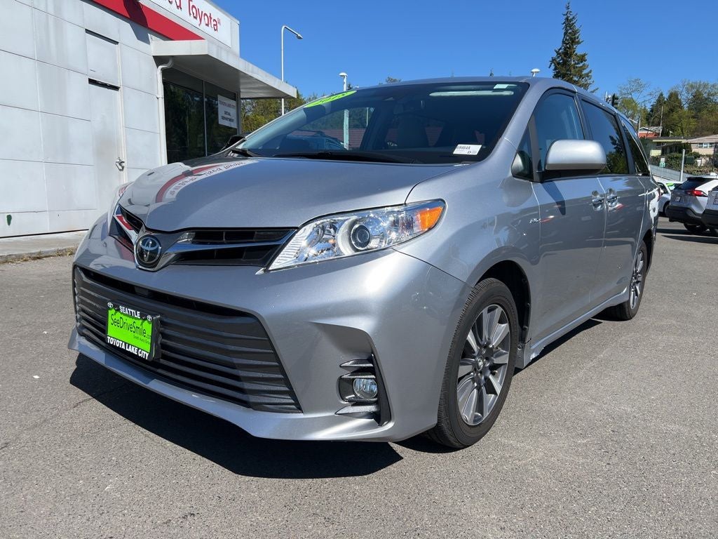 2018 Toyota Sienna XLE-AWD 7 Passenger