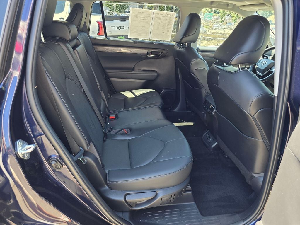 2022 Toyota Highlander Limited