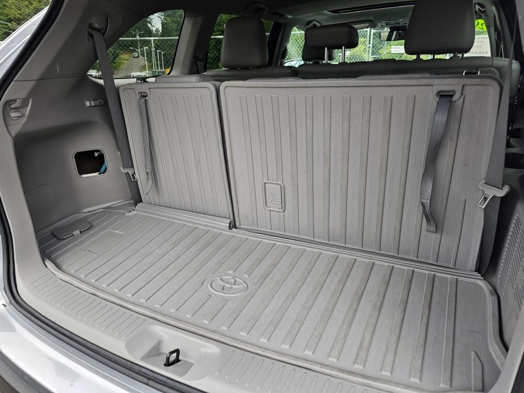 2017 Toyota Highlander Limited -AWD-THIRD ROW SEATING