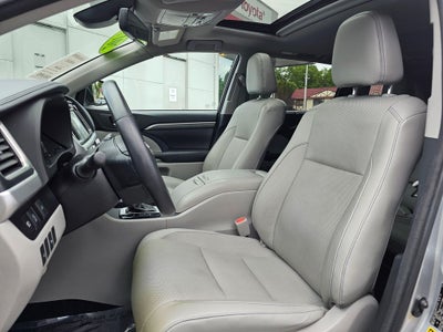 2017 Toyota Highlander Limited -AWD-THIRD ROW SEATING