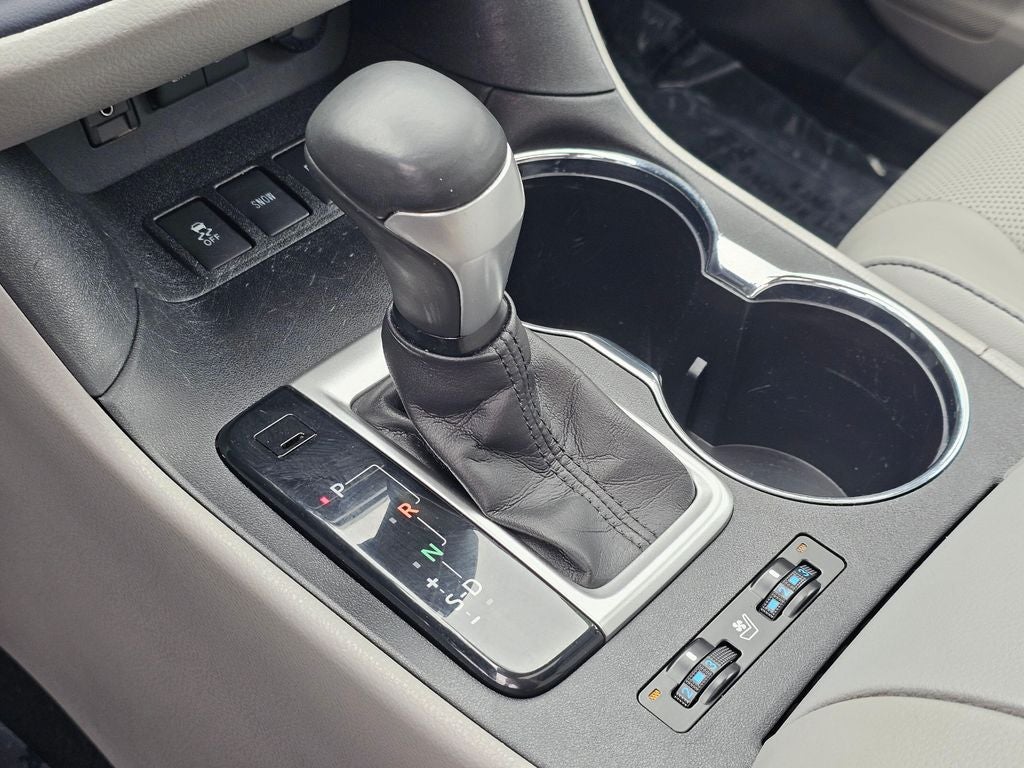 2017 Toyota Highlander Limited -AWD-THIRD ROW SEATING