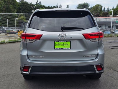 2017 Toyota Highlander Limited -AWD-THIRD ROW SEATING
